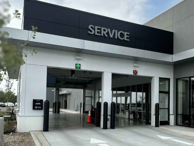 Kia service exterior