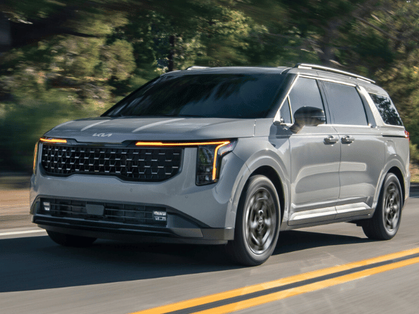 Refreshed Kia Carnival in Fayetteville, AR