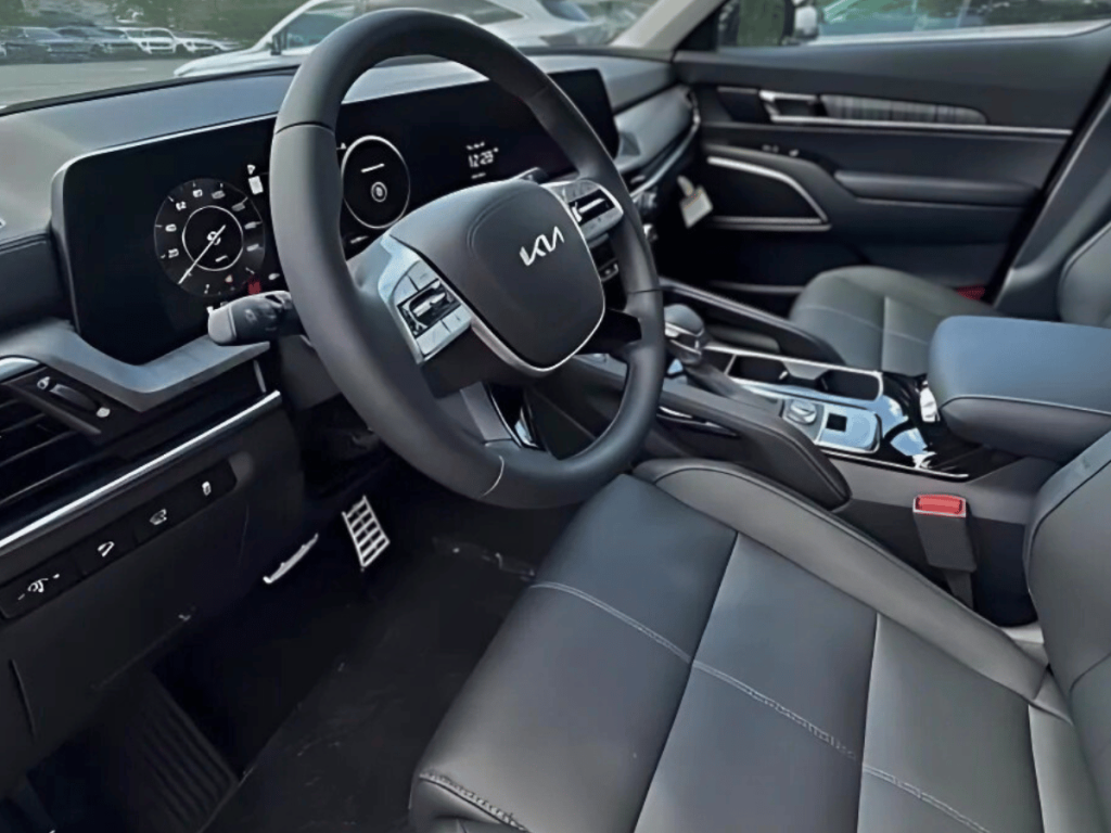 Front Seat, Dashboard, and Infotainment System in new 2025 Kia Telluride at Crain Kia of Fayetteville in Fayetteville, AR - Your Local Kia Dealer