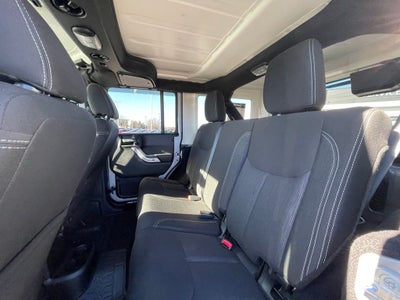 2017 Jeep Wrangler Unlimited Sahara - KEYLESS ENTRY / HEATED MIRRORS