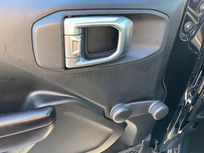 2019 Jeep Wrangler Sport - LOW MILES / BACKUP CAMERA