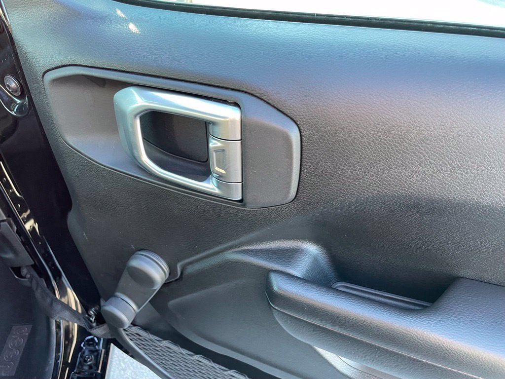 2019 Jeep Wrangler Sport - LOW MILES / BACKUP CAMERA