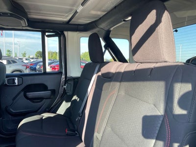 2023 Jeep Wrangler Rubicon - APPLE CARPLAY / NAVIGATION