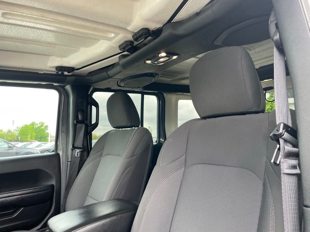 2023 Jeep Wrangler Base 4xe - TOW PKG / APPLE CARPLAY