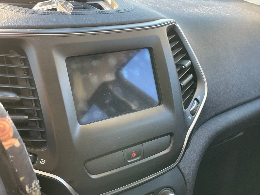 2019 Jeep Cherokee Latitude Plus - ONE OWNER / KEYLESS ENTRY