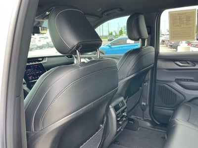 2025 Jeep Grand Cherokee Altitude - RAIN SENSING WIPERS / APPLE CARPLAY