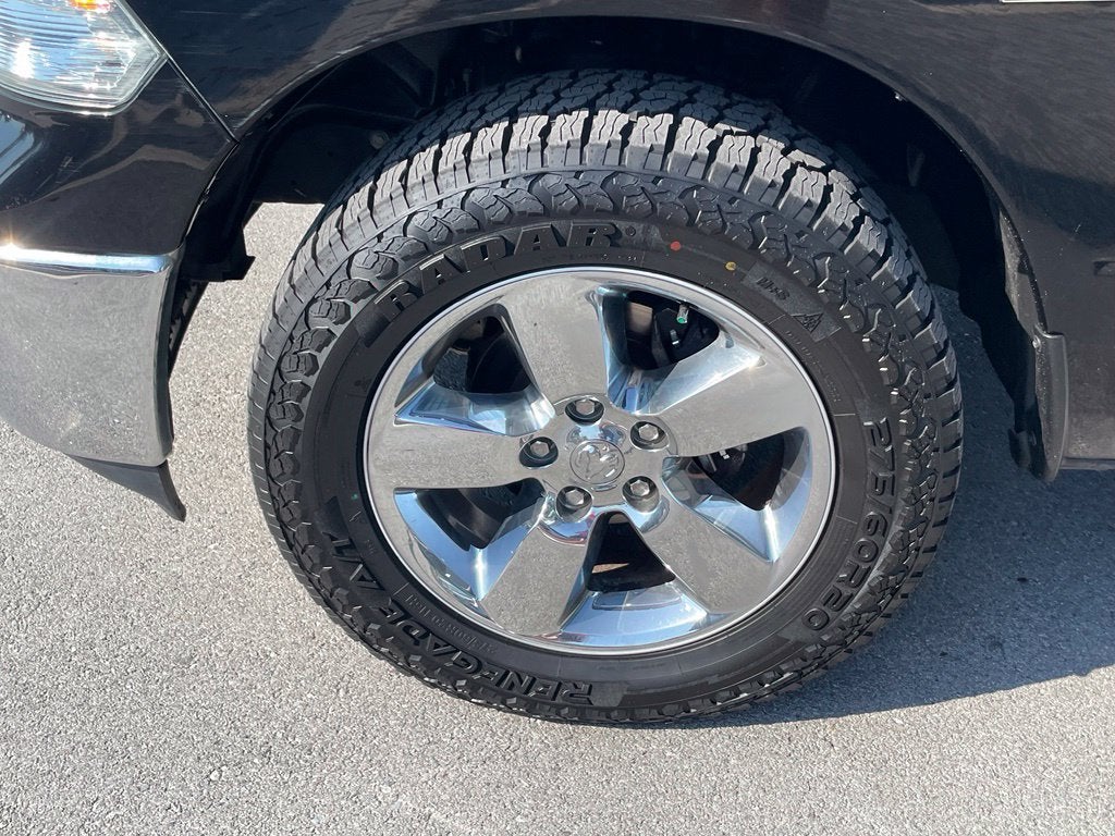 2019 RAM 1500 Classic Tradesman - IT'S GOT A HEMI!!! / 1-OWNER