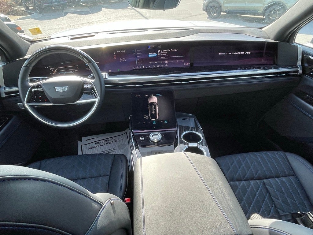 2025 Cadillac ESCALADE IQ Sport 1 - BLUECRUISE / 450 MILES PER CHARGE