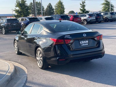 2020 Nissan Altima 2.5 S - 39 MPG / APPLE CARPLAY