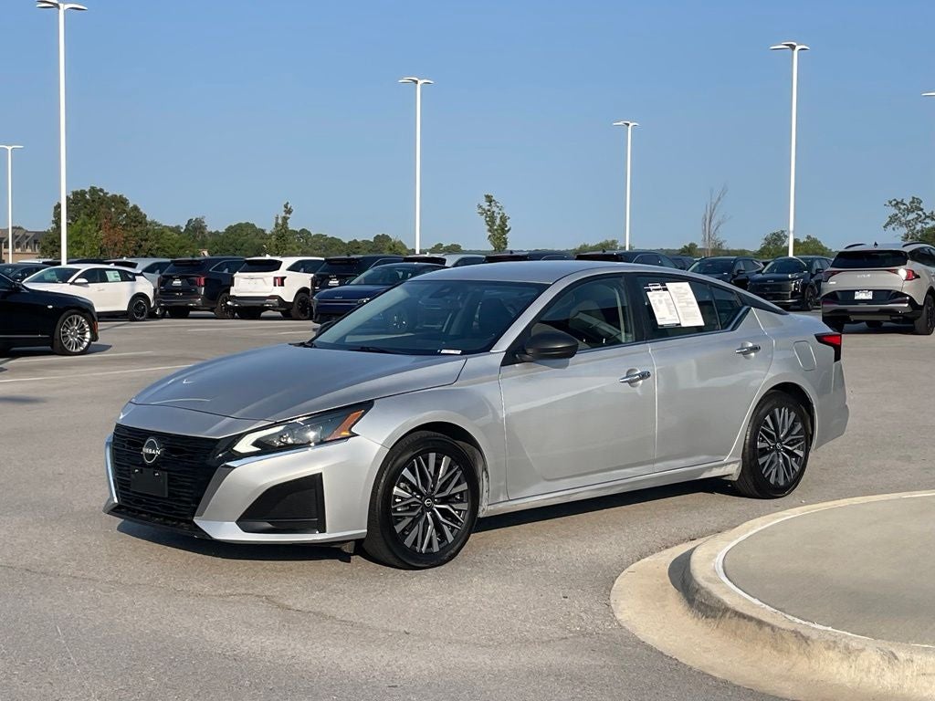 2024 Nissan Altima 2.5 SV - BLIND SPOT ASSIST / APPLE CARPLAY