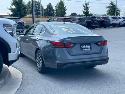 2025 Nissan Altima 2.5 SV - 39 MPG / REMOTE START
