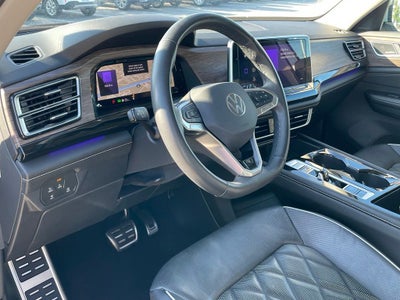 2025 Volkswagen Atlas 2.0T SEL Premium R-Line - PANORAMIC MOONROOF / VIENNA LEATHER SEATING