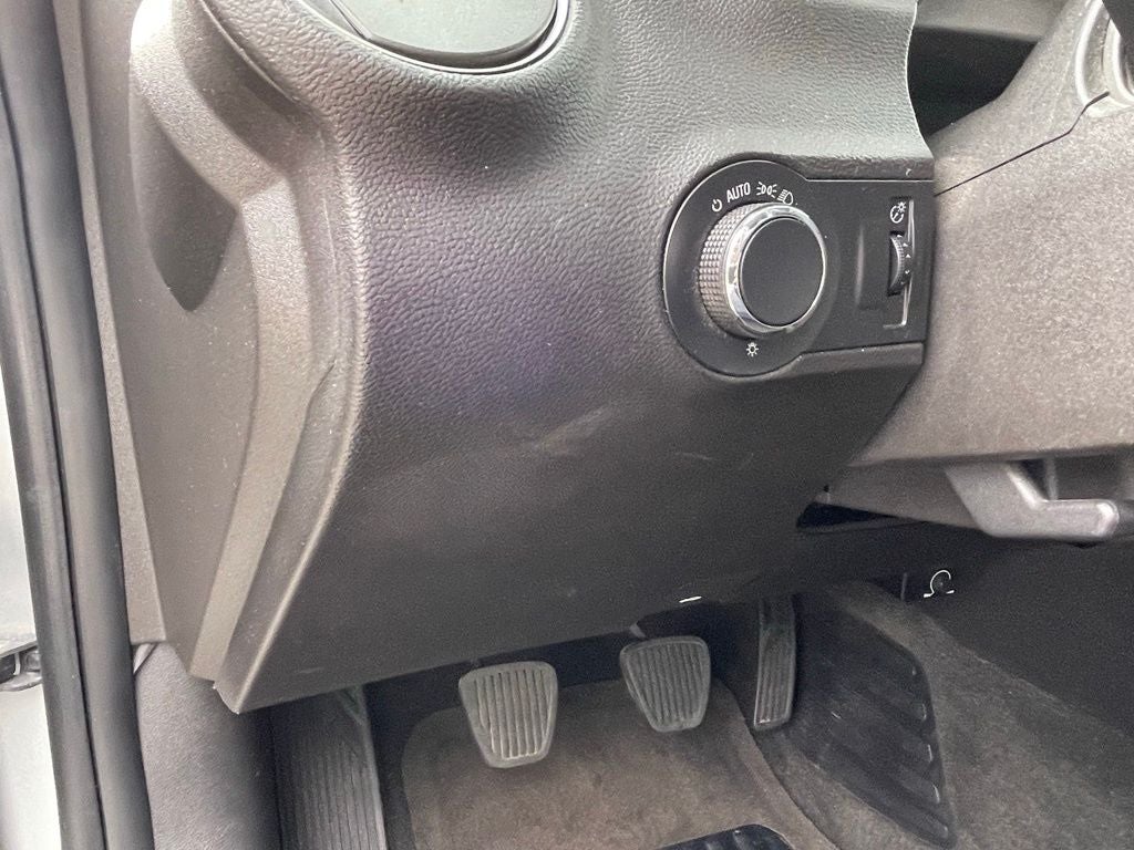 2011 Chevrolet Camaro SS 2SS - LOW MILEAGE / SUNROOF