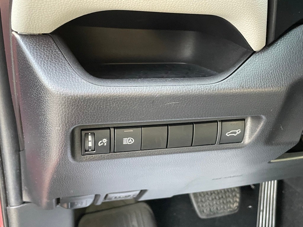 2021 Toyota RAV4 XLE Premium - PRE-COLLSION SYSTEM / AUTOMATIC HIGH BEAMS