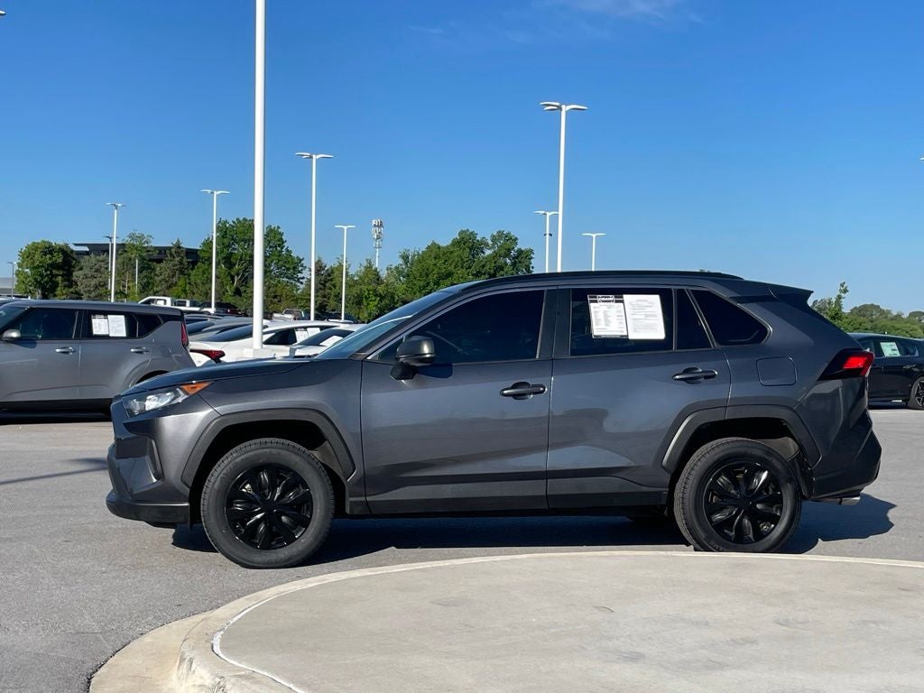 2021 Toyota RAV4 LE - AUTO HIGH BEAMS / APPLE CARPLAY