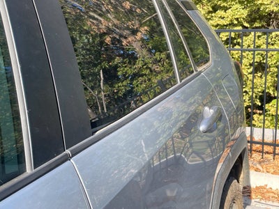 2021 Toyota RAV4 XLE - APPLE CARPLAY / AWD