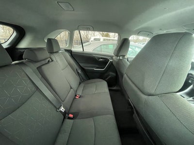 2024 Toyota RAV4 XLE - WIRELESS CARPLAY / BLIND SPOT MONITOR