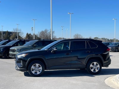 2024 Toyota RAV4 XLE - BLIND SPOT MONITOR / 7 INCH DISPLAY