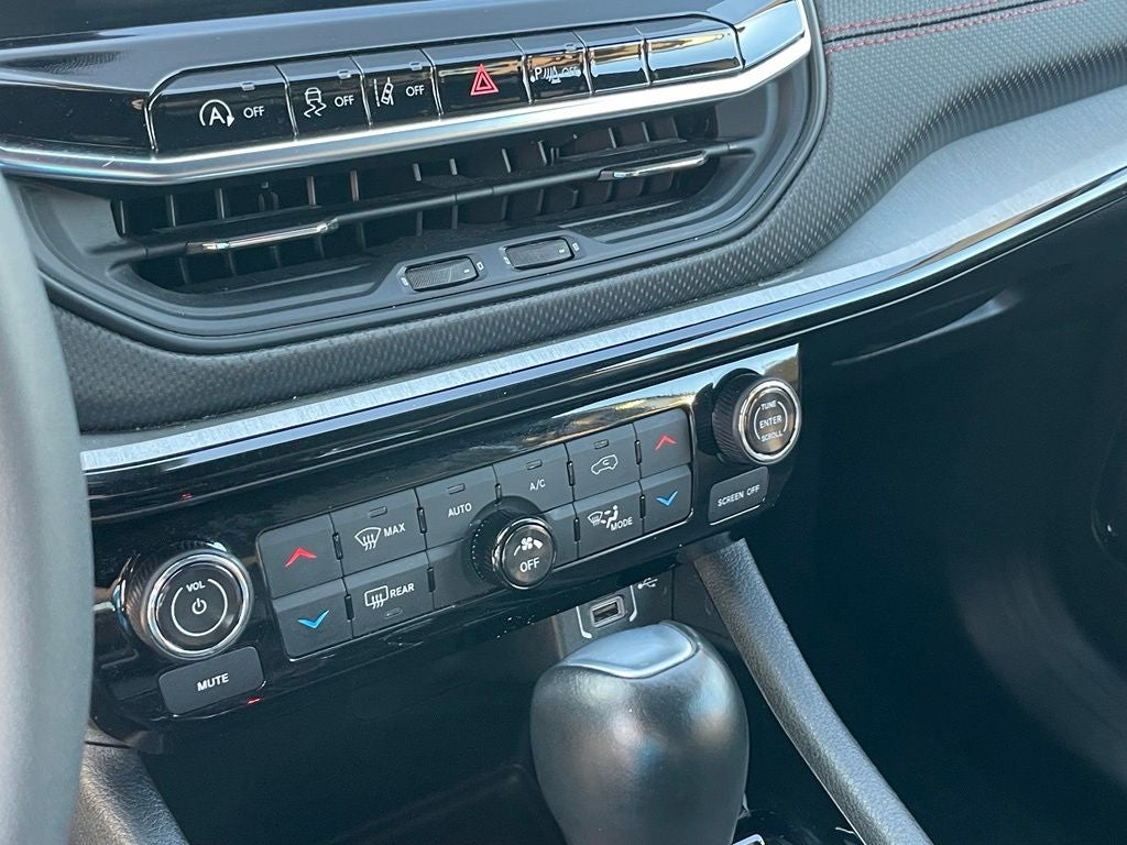 2025 Jeep Compass Trailhawk - APPLE CARPLAY / ADAPTIVE CRUISE