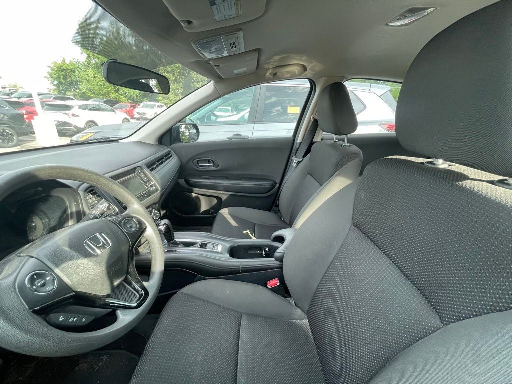 2022 Honda HR-V LX - 34 MPG / CLEAN CARFAX