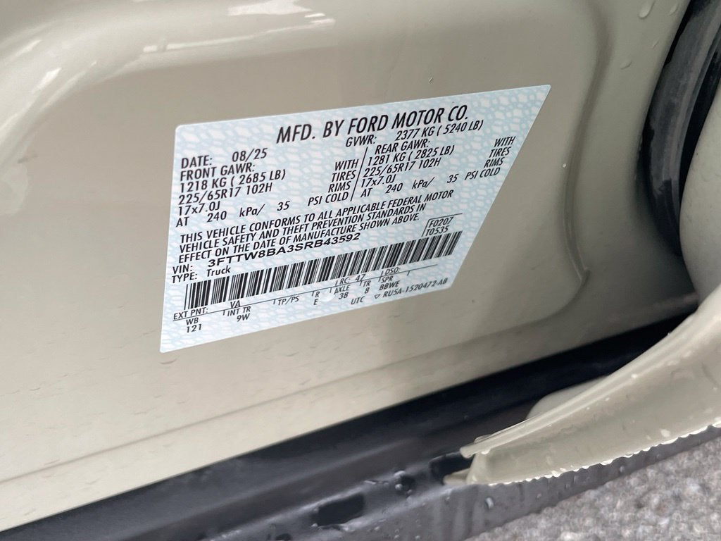 2025 Ford Maverick XL - AWD / 30 MPG