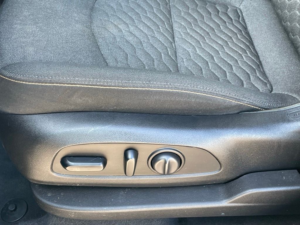 2020 Chevrolet Equinox LT - Photo 10