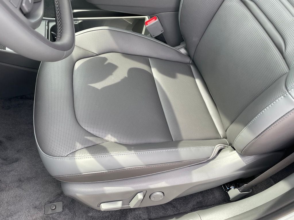 2027 Kia EV3 Base