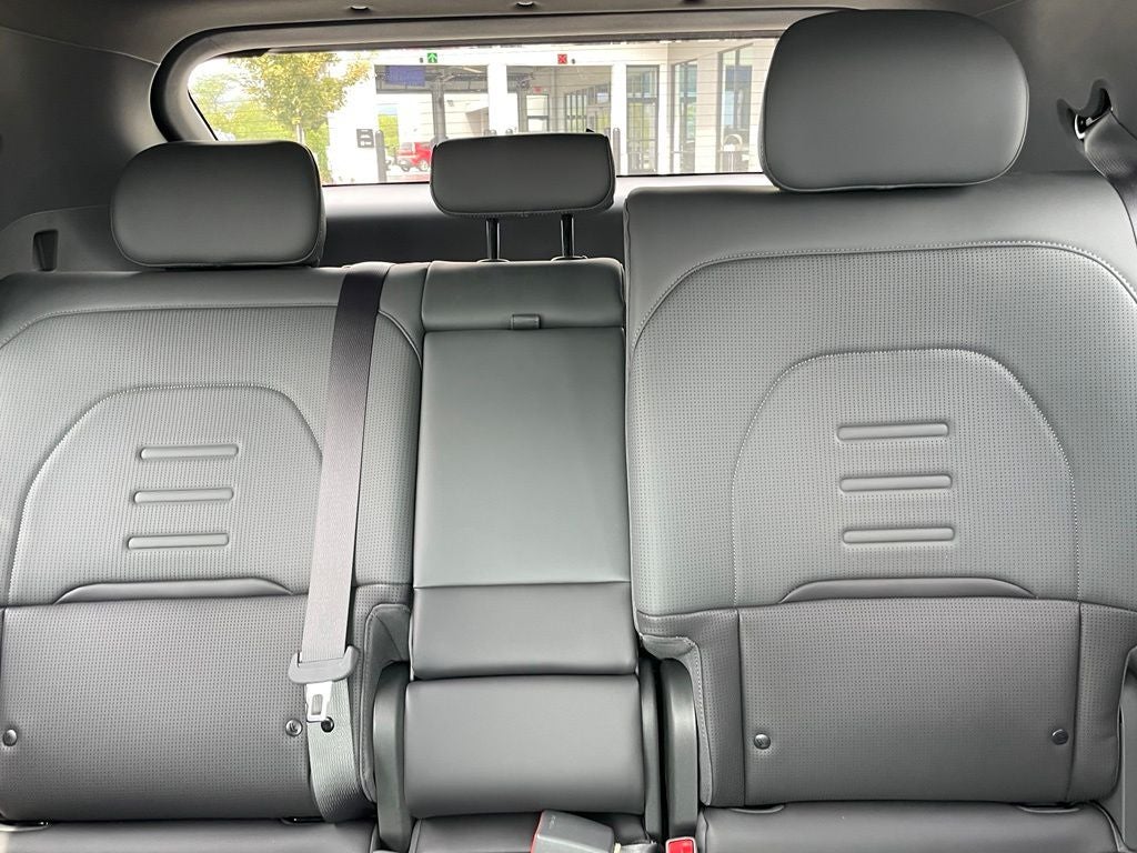 2027 Kia EV3 Base