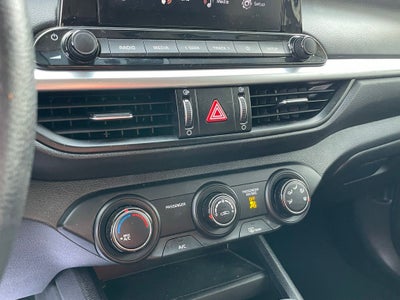 2024 Kia Forte LXS - KIA CERTIFIED / BLIND SPOT MONITOR