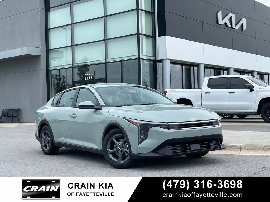2026 Kia K4 LXS AT's photo