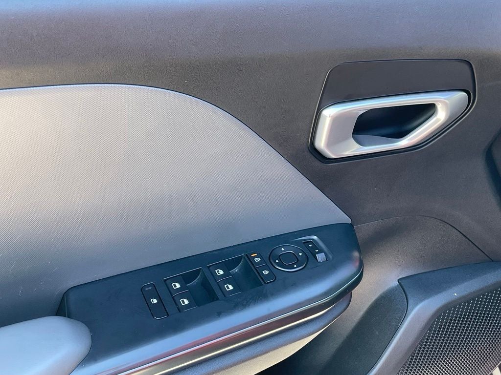 2025 Kia K4 LXS - KIA CERTIFIED / BLIND SPOT ASSIST