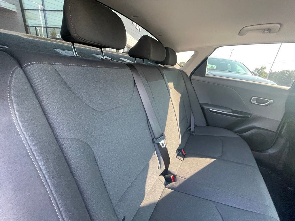 2025 Kia K4 LXS - KIA CERTIFIED / BLIND SPOT ASSIST