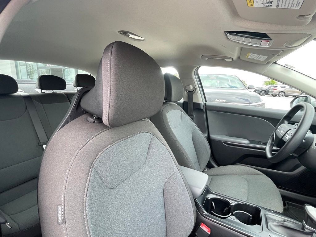 2025 Kia K4 LXS - KIA CERTIFIED / 39 MPG HWY