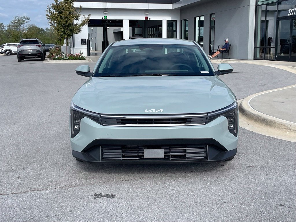 2027 Kia K4 LXS