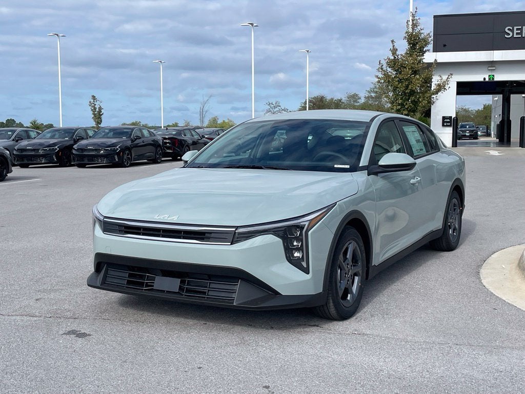 2027 Kia K4 LXS