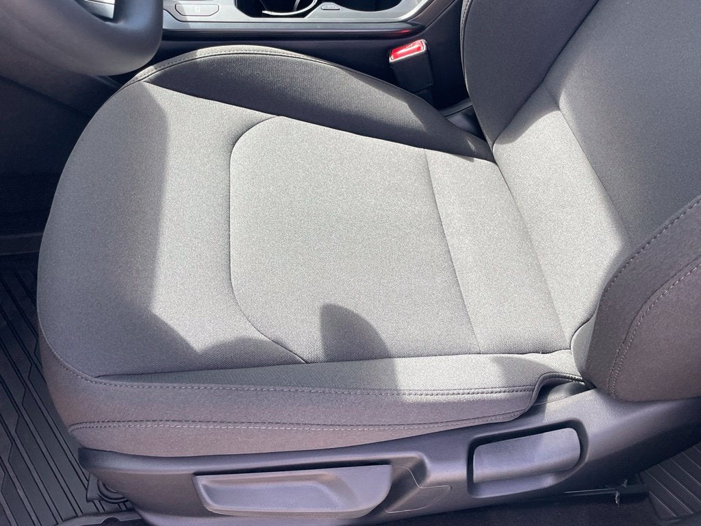 2027 Kia K4 LX