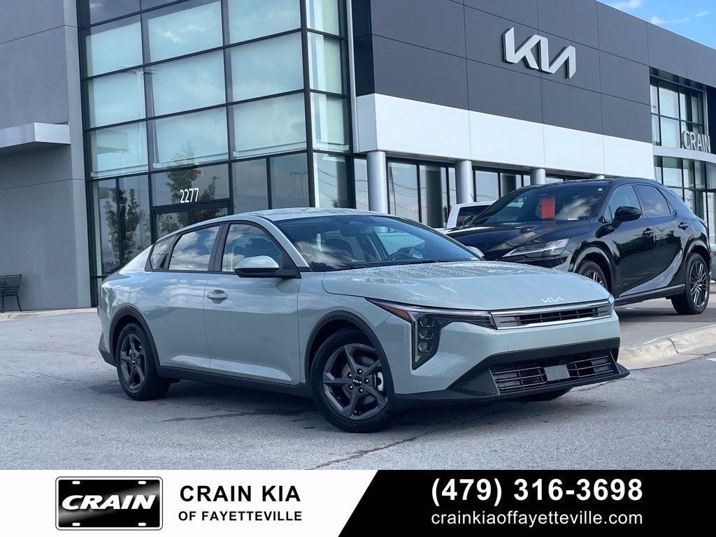 2026 Kia K4 LXS