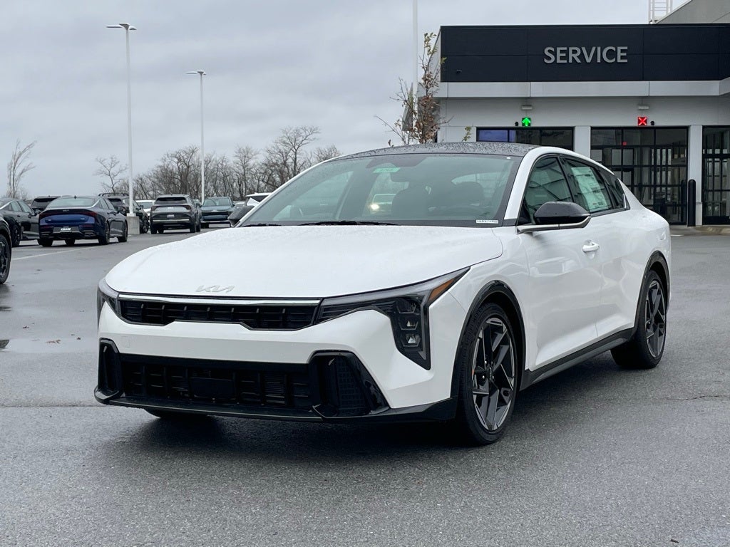 2025 Kia K4 GT-Line