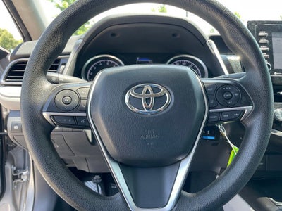 2022 Toyota Camry LE - APPLE CARPLAY / 8 WAY POWER DRIVER SEAT