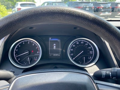2022 Toyota Camry LE - APPLE CARPLAY / 8 WAY POWER DRIVER SEAT