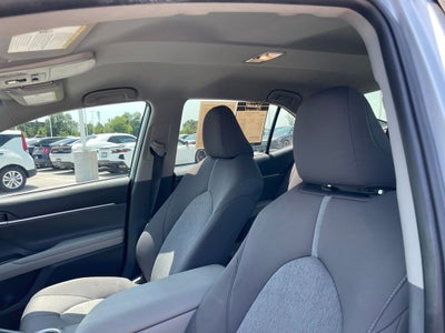 2022 Toyota Camry LE - APPLE CARPLAY / 8 WAY POWER DRIVER SEAT
