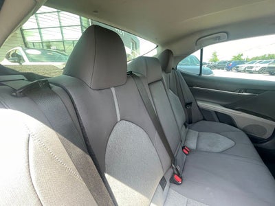 2022 Toyota Camry LE - APPLE CARPLAY / 8 WAY POWER DRIVER SEAT