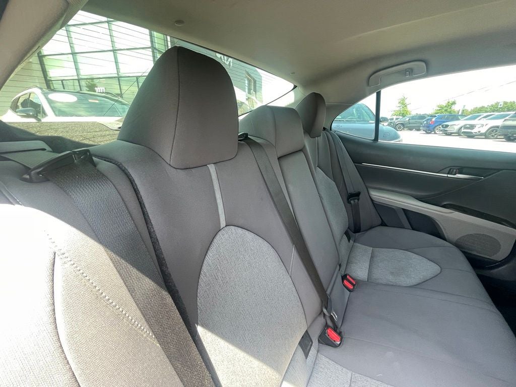 2022 Toyota Camry LE - APPLE CARPLAY / 8 WAY POWER DRIVER SEAT