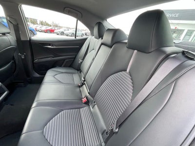 2024 Toyota Camry SE - 40 MPG / APPLE CARPLAY