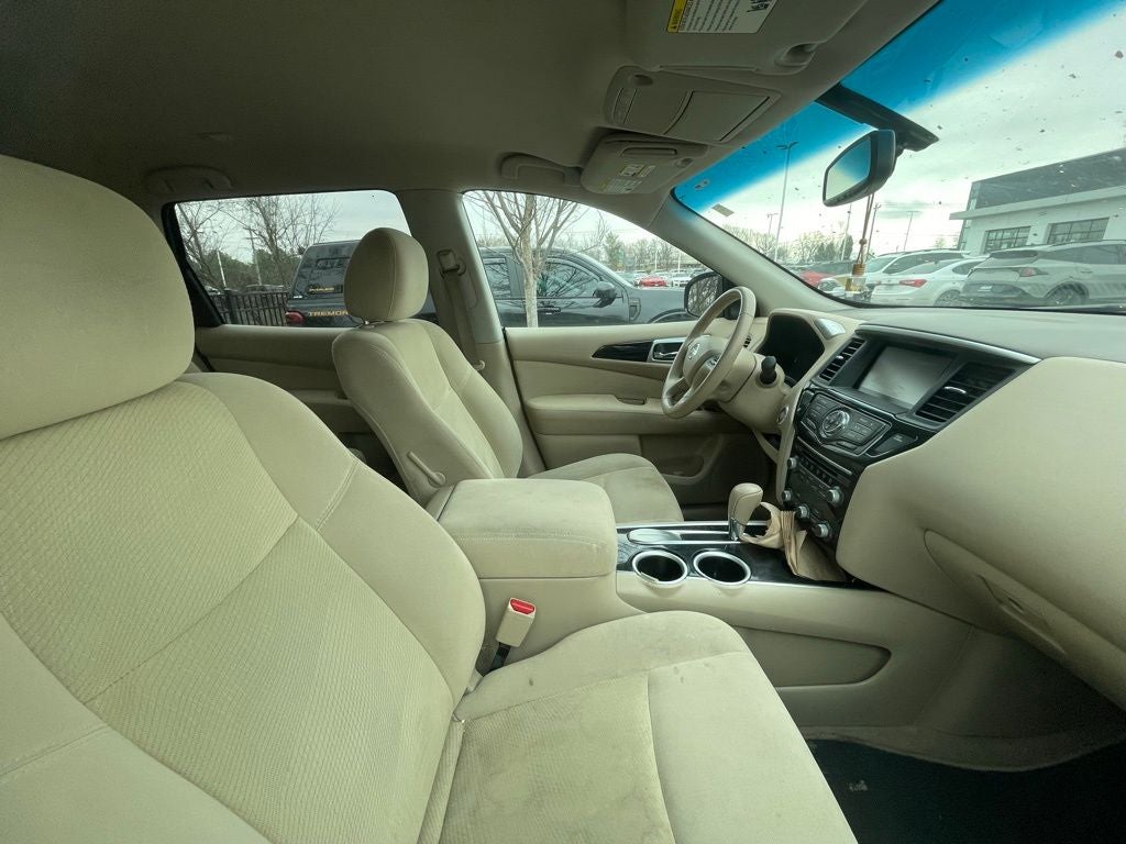 2015 Nissan Pathfinder SV