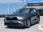 2021 Toyota Highlander XLE - MOONROOF / LEATHER