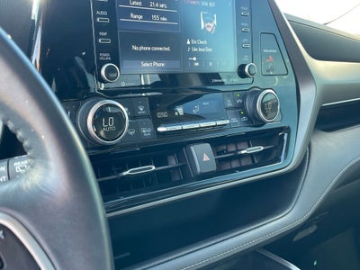 2022 Toyota Highlander XLE - POWER MOONROOF / APPLE CARPLY