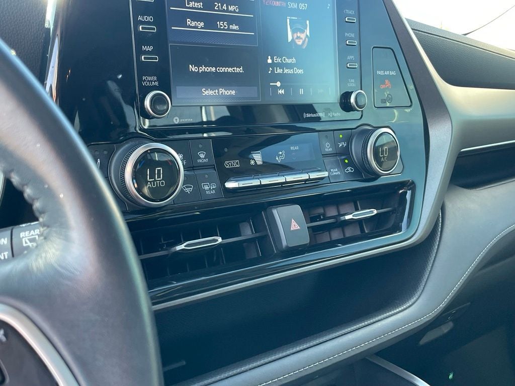 2022 Toyota Highlander XLE - POWER MOONROOF / APPLE CARPLY