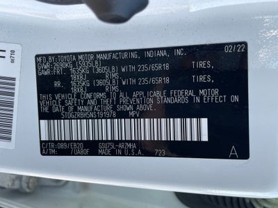 2022 Toyota Highlander XLE - POWER MOONROOF / APPLE CARPLY
