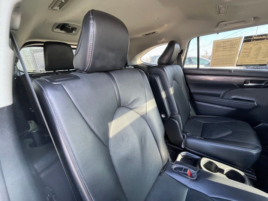 2023 Toyota Highlander Hybrid Limited - MOONROOF / VENTILATED SEATS